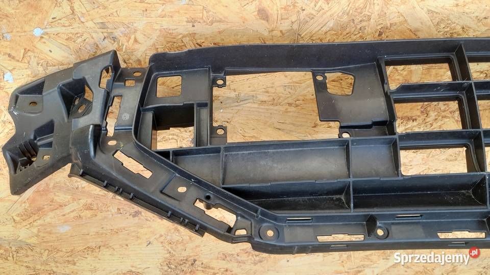AUDI A6 C8 STELAŻ WZMOCNIENIE ATRAPA GRILL osobowe Goleniów