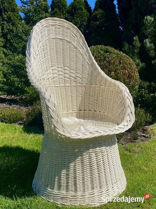 Fotel wiklinowy wysoki pełny biały Nowa Sarzyna
