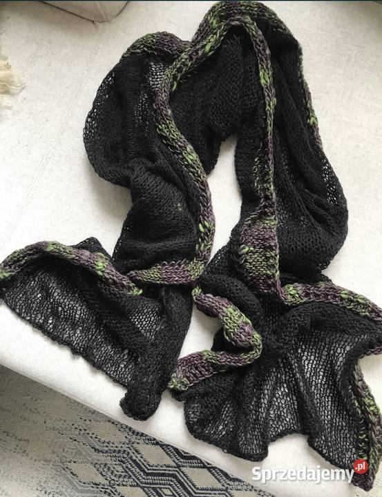 Czarny szal handmade angora zielone wykończenie Warszawa