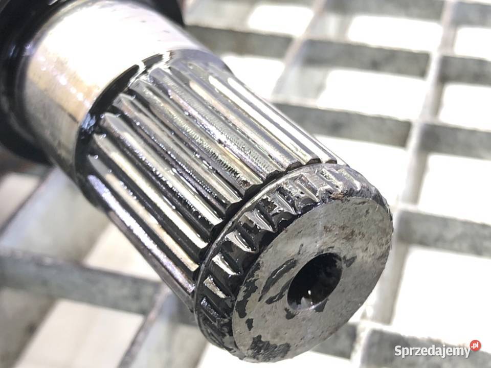 PÓŁOŚ LEWY PRZÓD SUZUKI SWIFT III 13 75 PRZEGUB