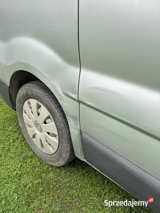 Opel vivaro 25 dti 2003r 135