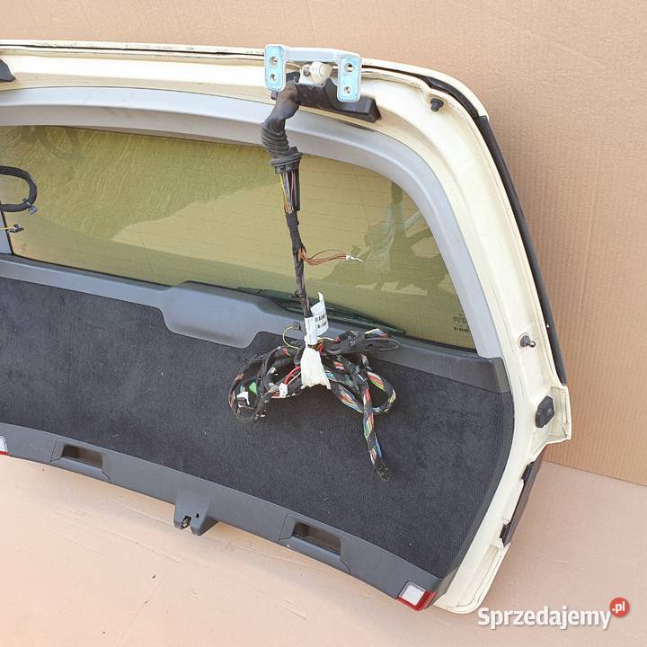 MERCEDES EKLASA W212 KOMBI KLAPA BAGAŻNIKA Karoseria Trzciel