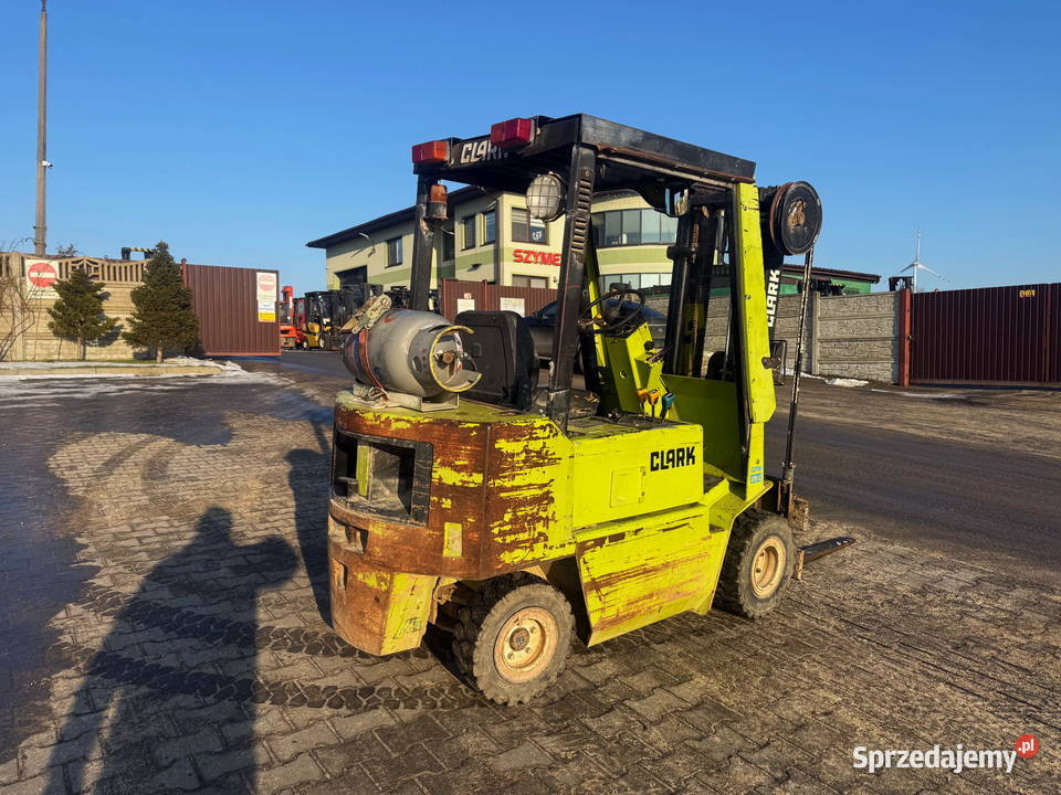 wózek widłowy CLARK GPM20 LPG Triplex 430m gaz sprzedam