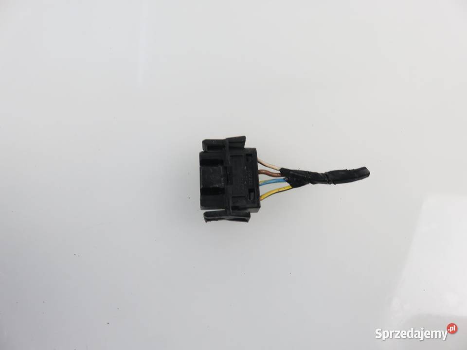 LAMPA PRAWA TYLNA KLAPA BMW 5 E39 8361674