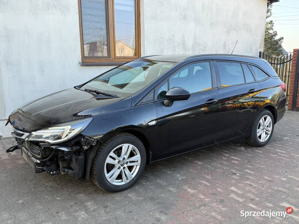Opel Astra K kombi diesel manual czarna alufelgi czarny Pacyna
