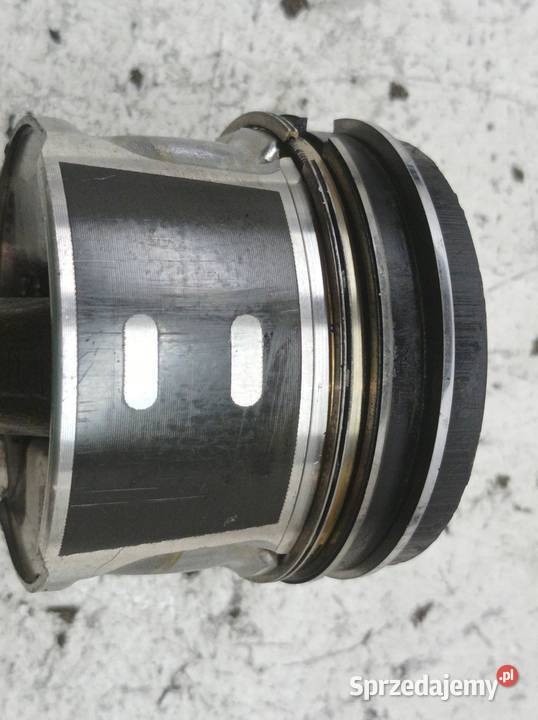 TŁOK KORBOWÓD 75L118 16 E HDI Citroen C4 Cactus Blok silnika