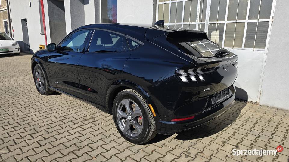 Ford Mustang MachE AWD PREMIUM nieuszkodzony Mustang Nowy Świętów