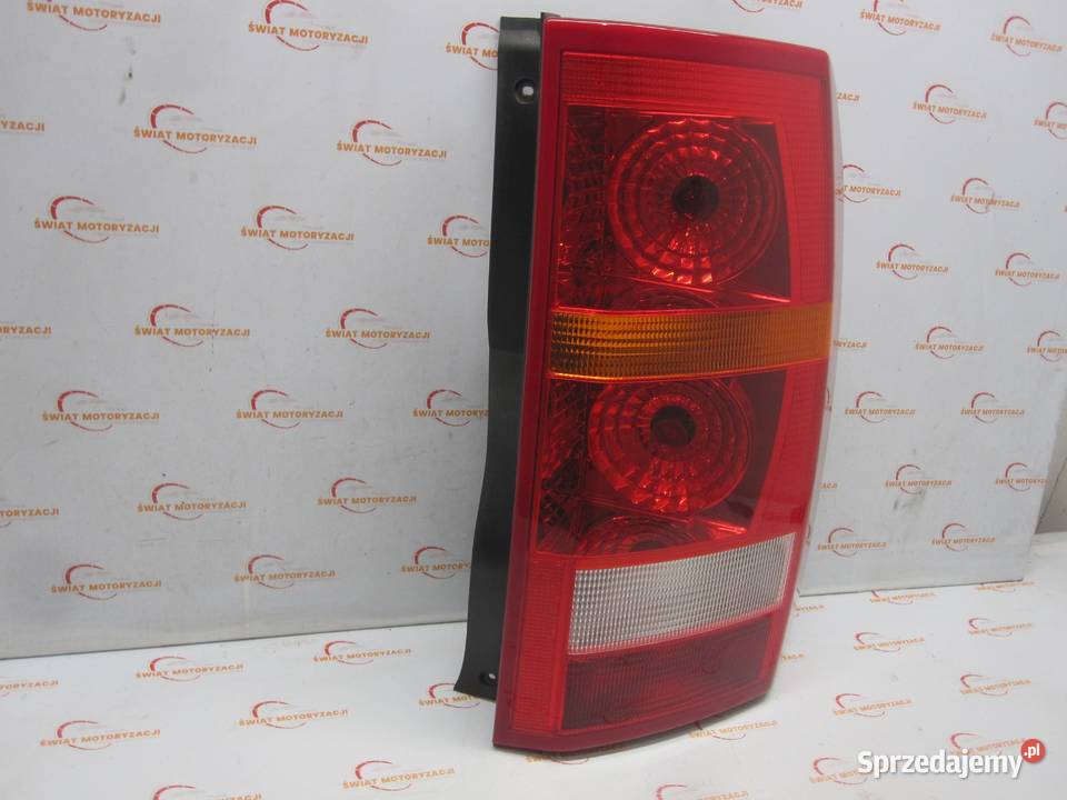 LAND ROVER DISCOVERY 08r lampa prawa tył V243 Lampy tylne Kielce