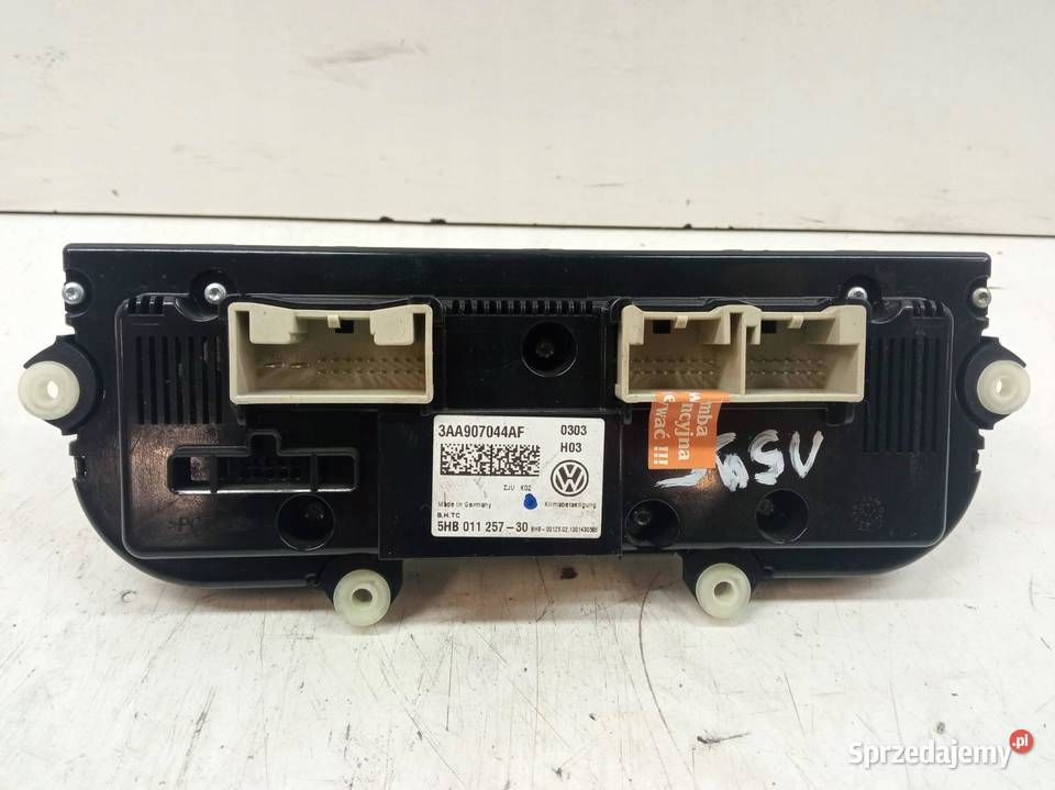 PANEL NAWIEWU 3AA907044AF 5HB01125730 VW Panele sterowania, przełączniki sprzedam