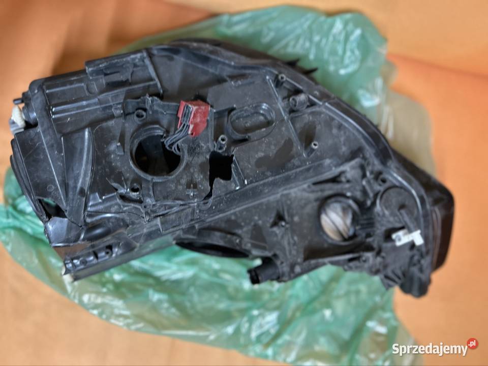 Lampa prawy przód Audi A3 8V USA Warszawa