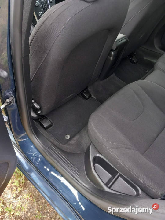Volvo V40 v40 16 120 SERWISOWANY ZADBANY SPRAWNY Lublin sprzedam