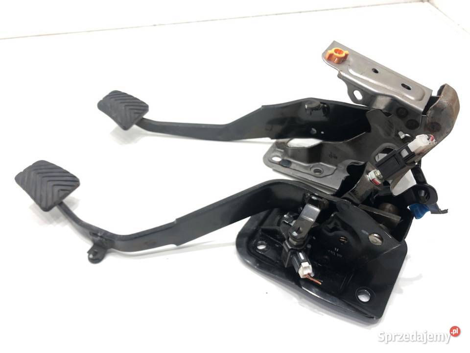 PEDAŁY MITSUBISHI LANCER VIII 18 116 Pedały