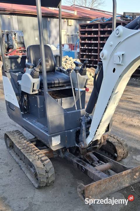 Minikoparka bobcat e14 2011 3lyzki szybkozlacze sprzedam