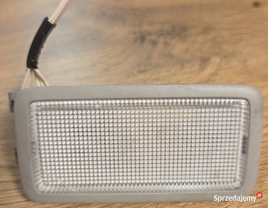 Toyota lampka podsufitki pod daszek Białystok