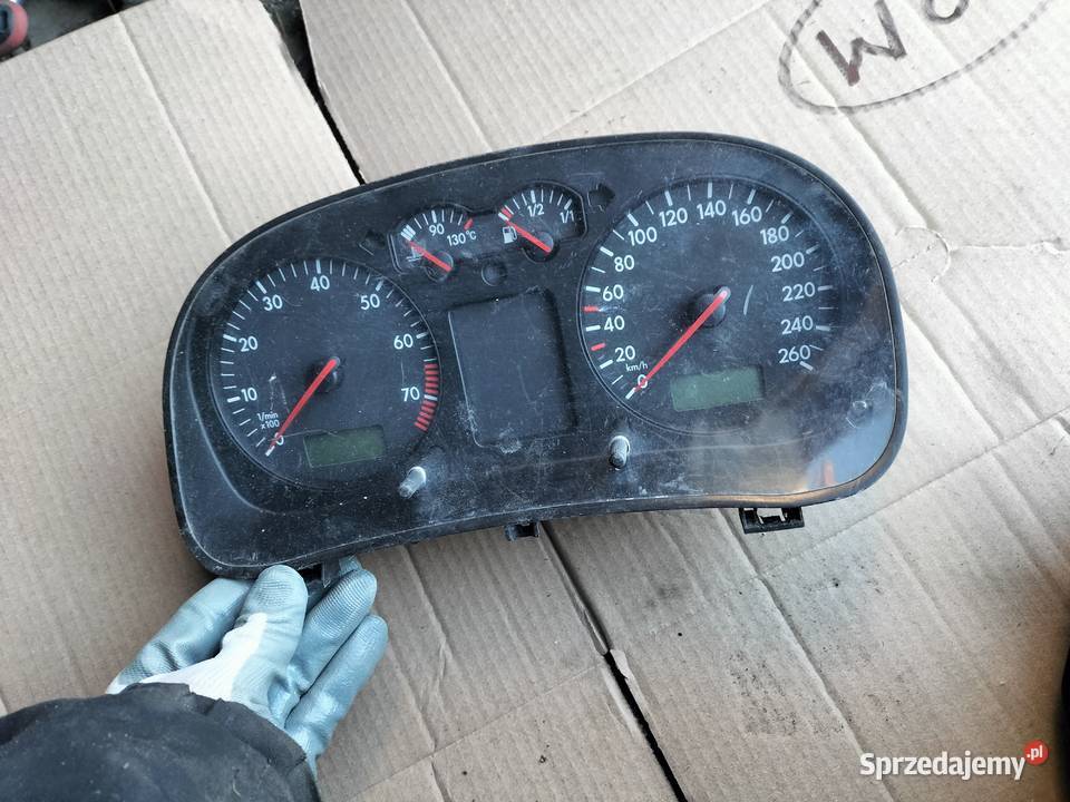 VW GOLF 4 IV 1035100002 LICZNIK ZEGARY