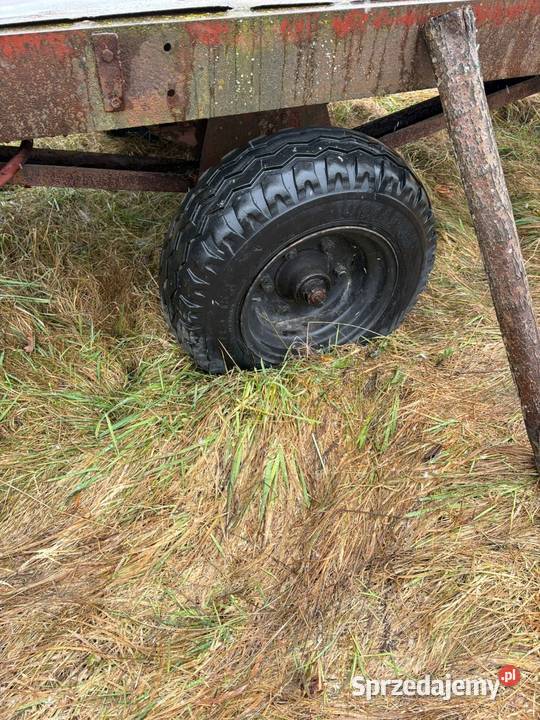 Laweta do bel przyczepa do bel dwie sztuki Przyczepy rolnicze Świecie