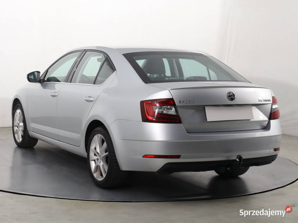 Skoda Octavia 15 TSI światła LED Katowice
