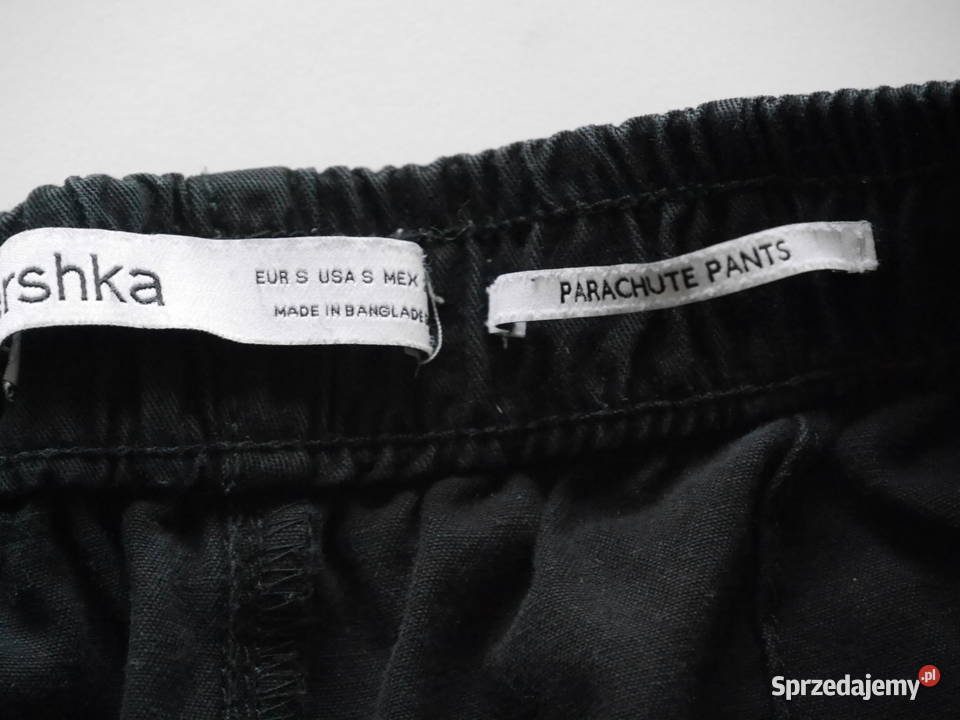 Bershka Pants świetne spodnie 36 S Bez wzoru sprzedam