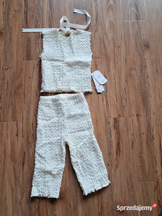 nowe kremowe ubranko dziewczynki ns wzrost 90 Komplety i zestawy Sandomierz