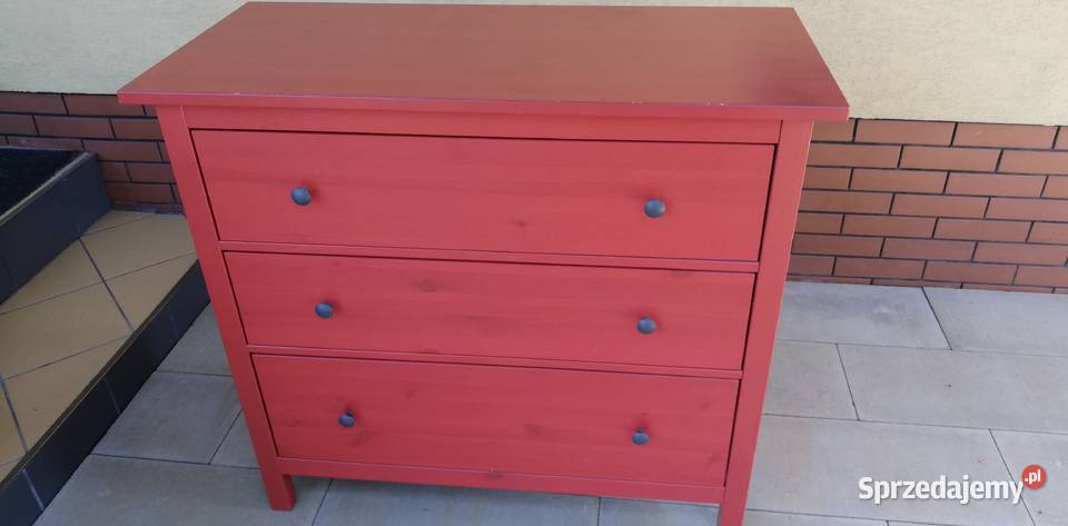 Komoda z szufladami czerwona Hemnes Ikea szafka