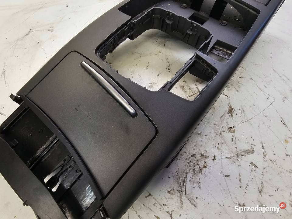 PANEL TUNEL OBUDOWA MMI AUDI A6 C6 4F1864261J osobowe Przystajń