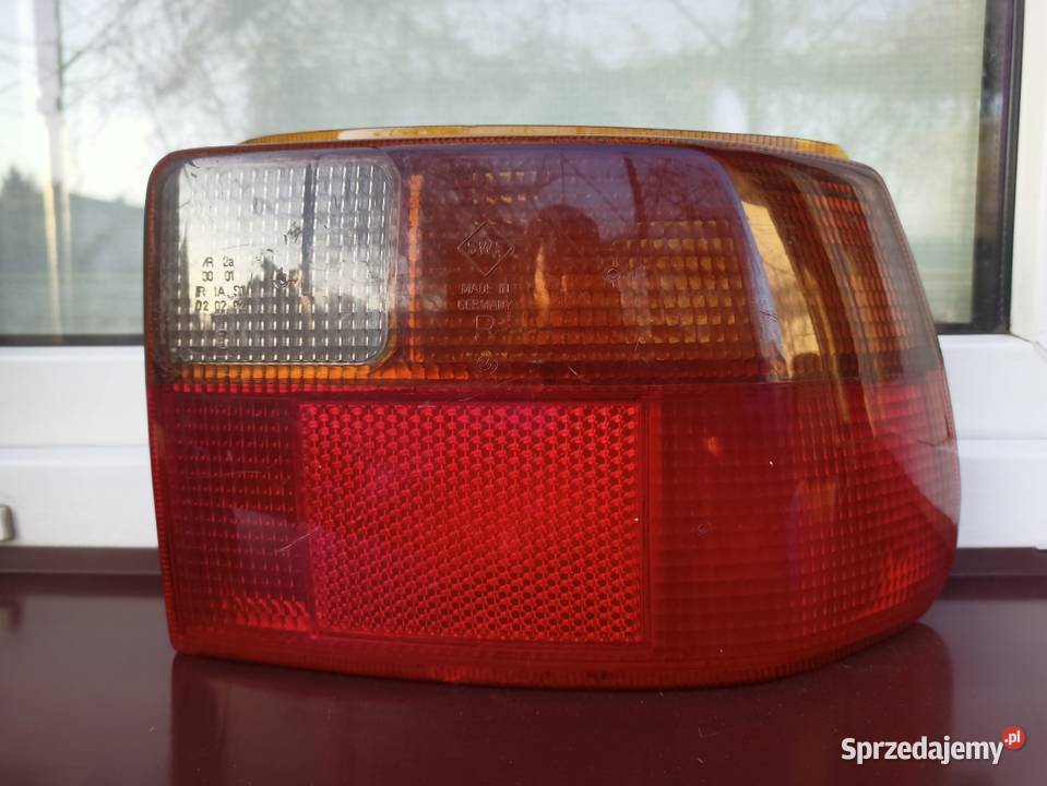 Opel Astra F hatchback lampa tył tylna prawa Sieradz sprzedam