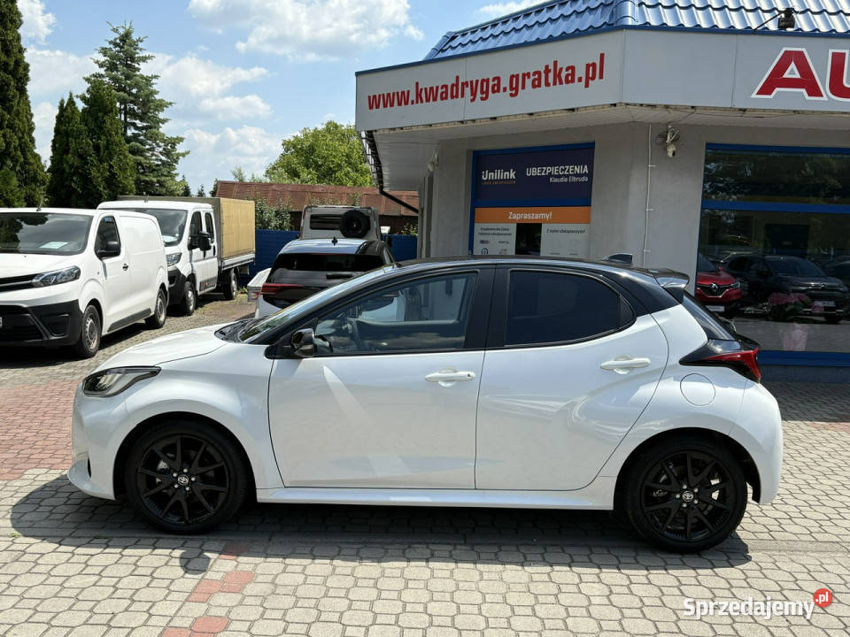 Toyota Yaris Rezerwacja IV 2020 Rok produkcji 2022