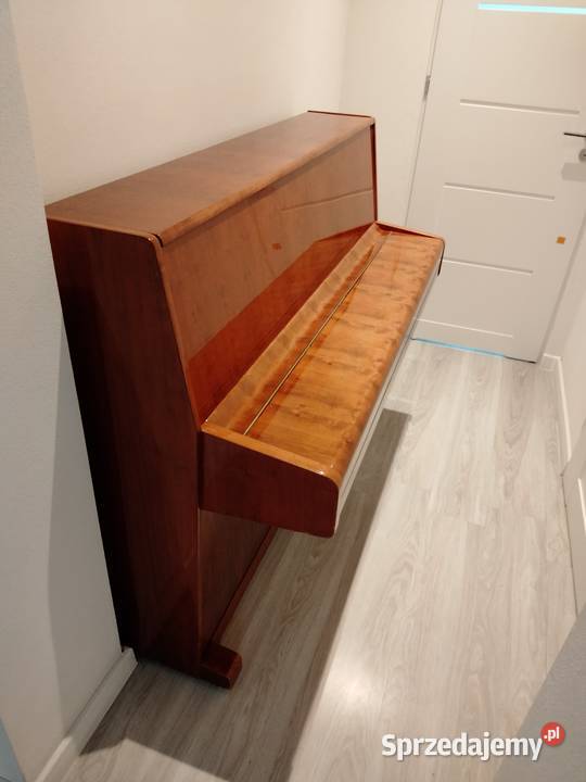 Pianino Legnica poprzedni wiek Opole