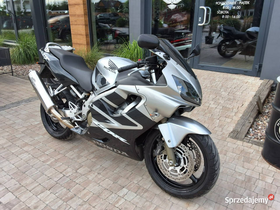 Honda CBR ŁADNA HONDA raty kup online Piękna CBR elektryczny starter wielkopolskie Stare Miasto
