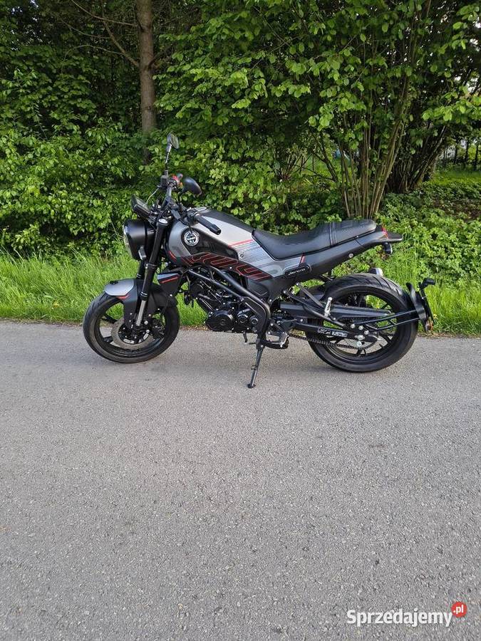 Benelli Leoncino 125 2022 przebieg 2600 Rok produkcji 2022 Jaworzno