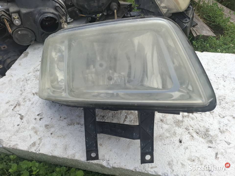 Lampa Prawa Przód Volkswagen T5 osobowe Pozostałe lubelskie sprzedam