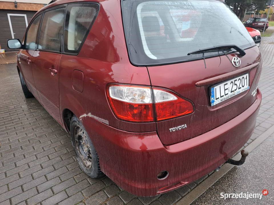 Toyota Avensis Verso 20 diesel 2005r Samochody osobowe podlaskie Suwałki