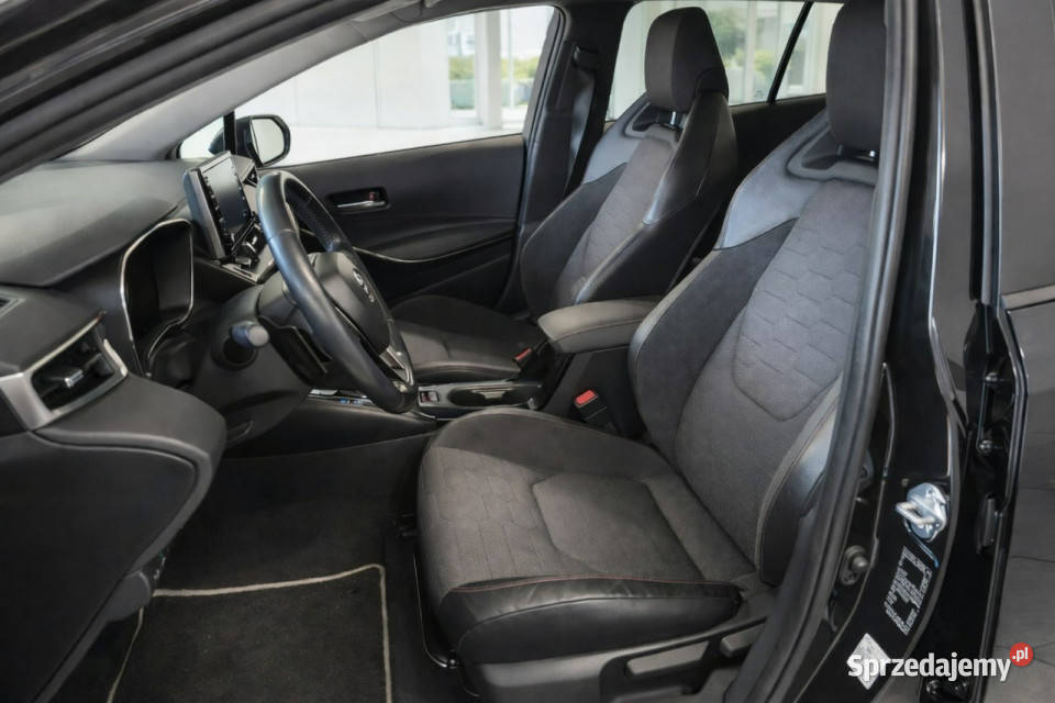 Toyota Corolla 2021r Salon Polska 20hybryda lakier metallic Białystok