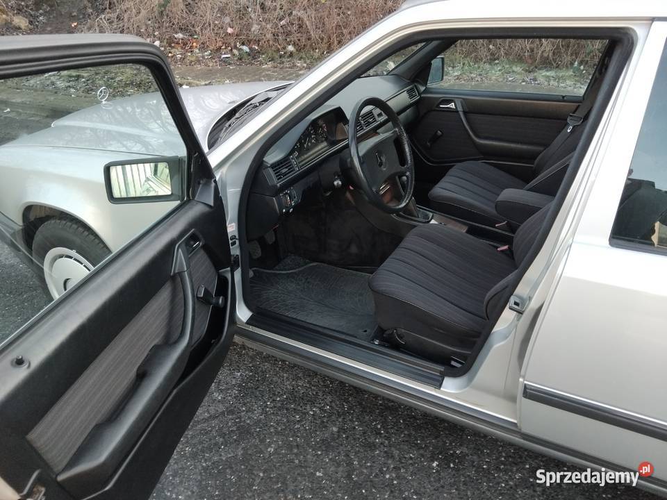 Mertcedes W 124 230E Bez korozji ładne wnętrze Wrocław sprzedam
