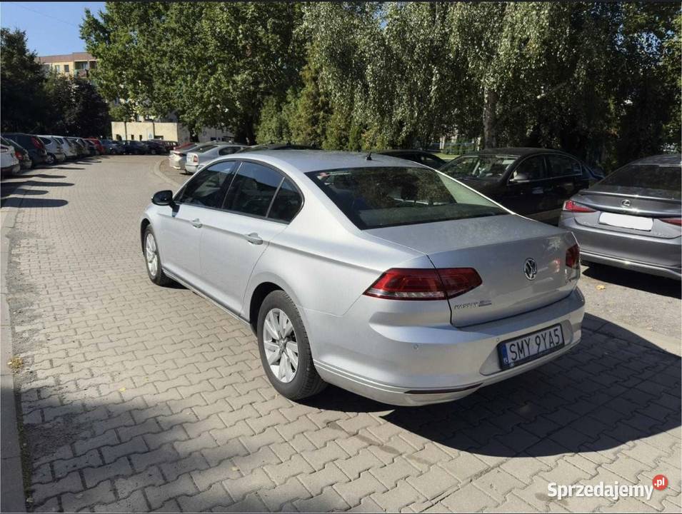 Sprzedam Volkswagen Passat 14 B8 2016 Benzyna śląskie Myszków