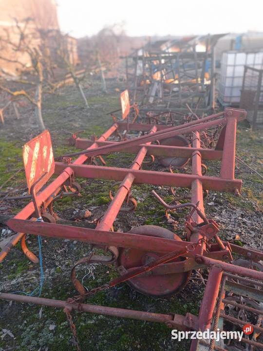 Maszyny rolne do uprawy nieuszkodzony Krośniewice