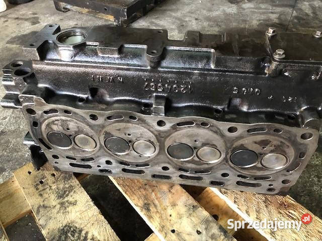 PERKINS Głowica Silnika 1104C44T Głowica Perkins Jastrzębniki