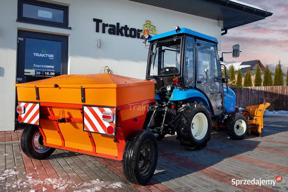 LS Tractor XJ25 HST 4x4 244 CAB pług do śniegu Tajęcina
