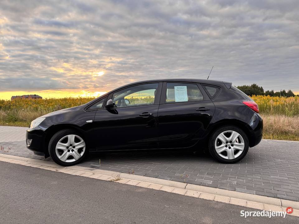 Opel Astra J 14 benzyna 2011 CD Oleśnica