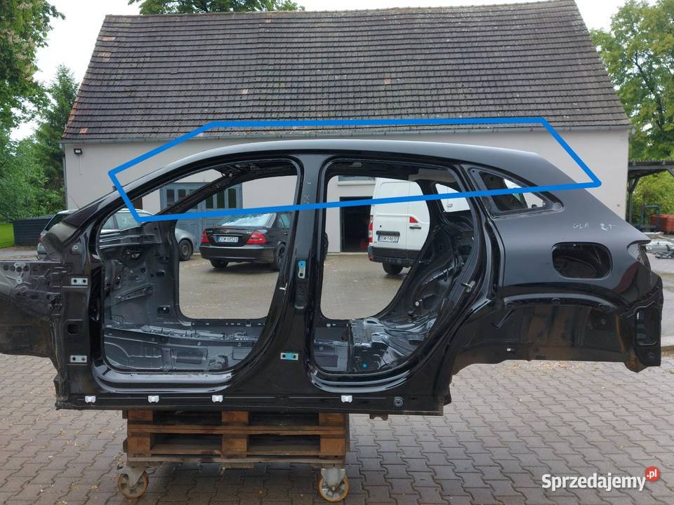 Mercedes GLA 250e LIFT II H247 DACH CZARNY osobowe