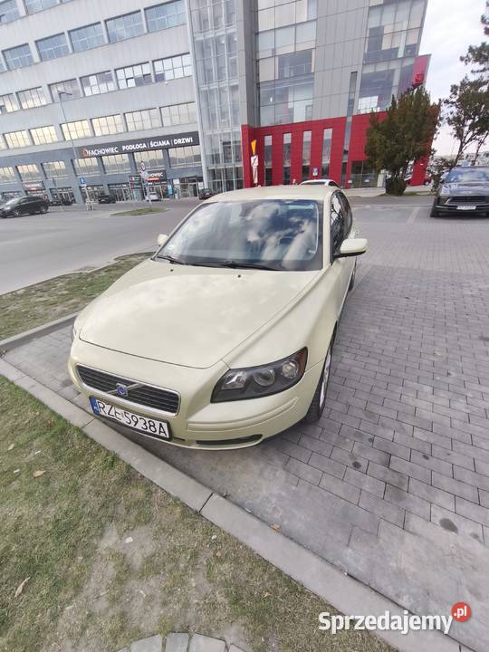 Volvo S40 24 benzyna gaz Rok produkcji 2004