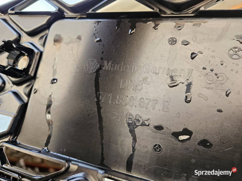 VW TIGUAN 3 III RLINE KRATKA ŚRODKOWA ZDERZAKA Międzychód