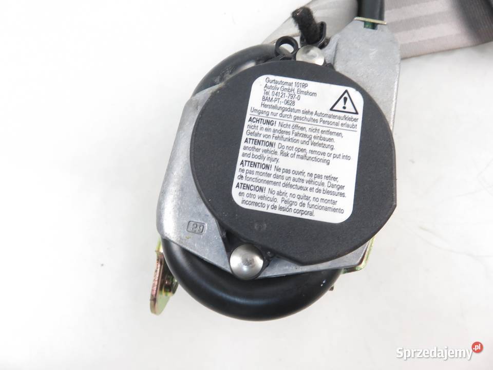 PAS PRAWY PRZEDNI AUDI A3 8P1 3D 8P3857706B