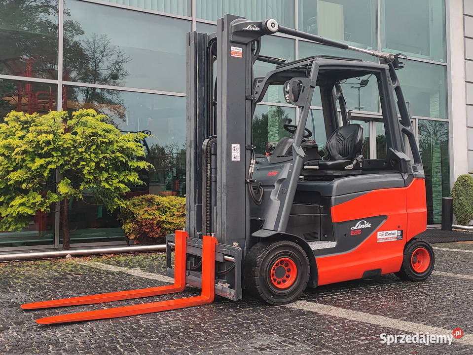 Wózek widłowy Linde E25H01600 triplex 533 m Kęty