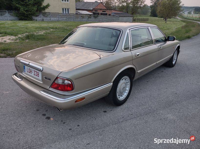 Daimler V8 elektrycznie ustawiane fotele Daimler