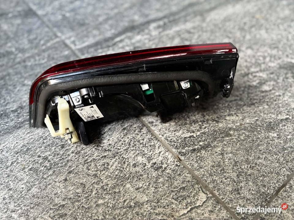 BMW 3 G20 LAMPA TYLNA PRAWA TYŁ W KLAPĘ 5A3BC58 prawe Żywiec sprzedam