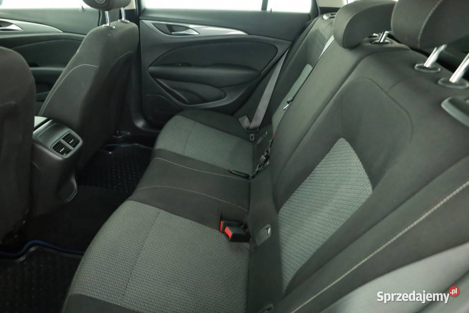 Opel Insignia 16 CDTI ASR (kontrola trakcji)