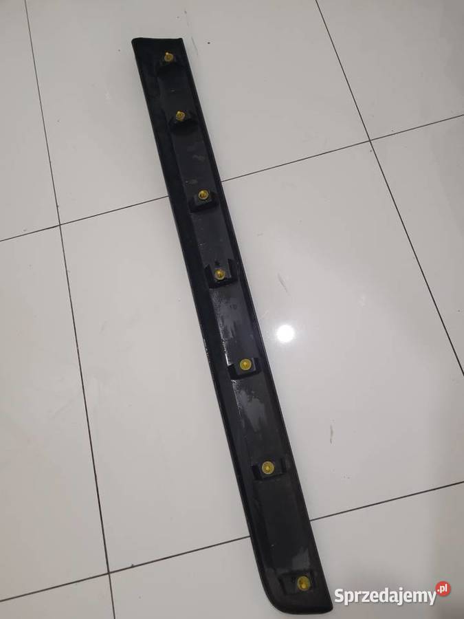 listwa drzwi lewy przód volvo xc60 I 30754485 Krosno sprzedam