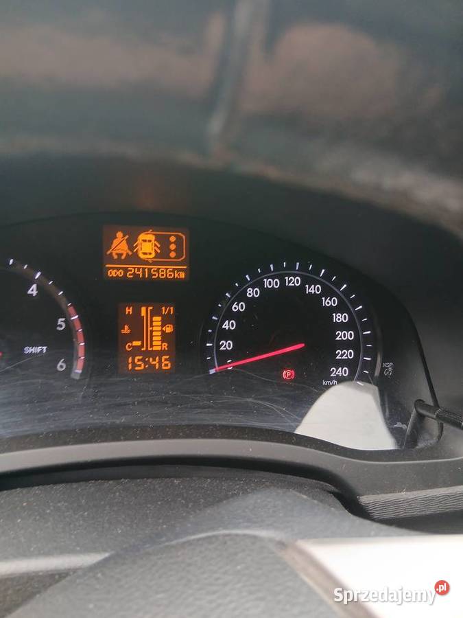 Toyota Avensis t27 Bryzdzyn