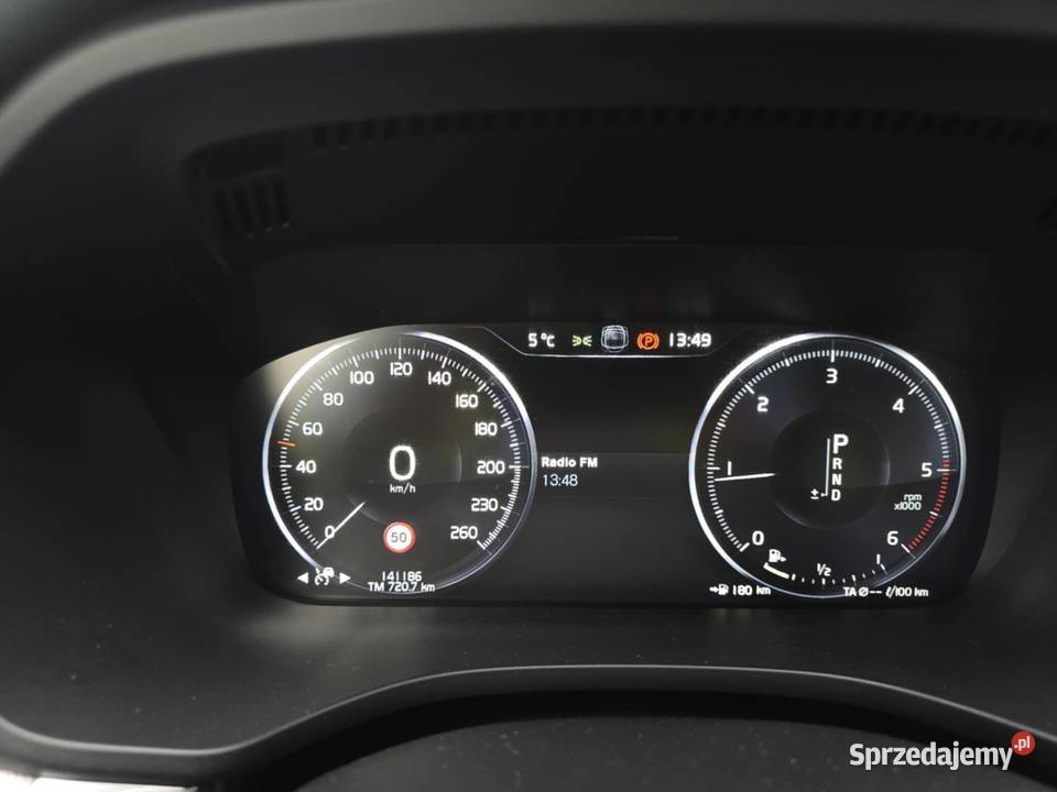 Volvo XC60 2020 D4 R Designe 141 kmNajważniejsze elektryczne lusterka małopolskie